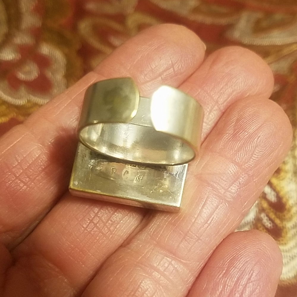 Adjustable square ring - Picture 2 of 4